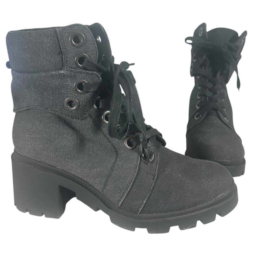 Maurices Gray Combat Boots Sz 9 Chunky Lug Sole Lace-Up Ankle